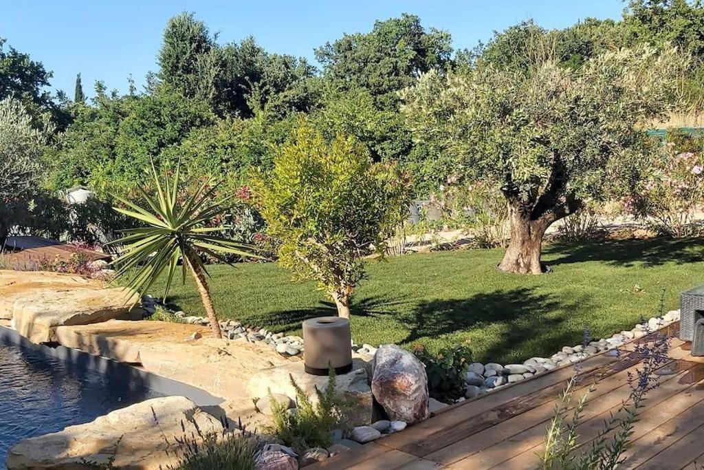 Une Oasis Au Pays De Cezanne Aix-en-Provence Exterior foto